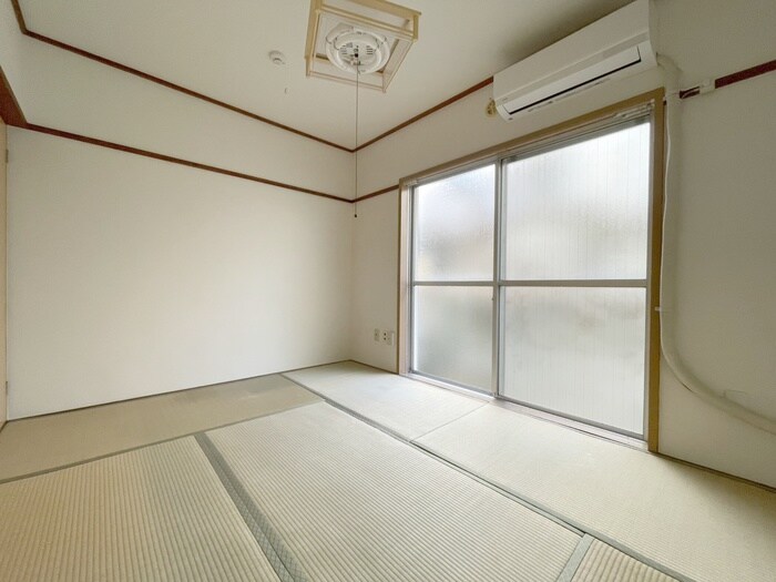 岡本ハイツの居室