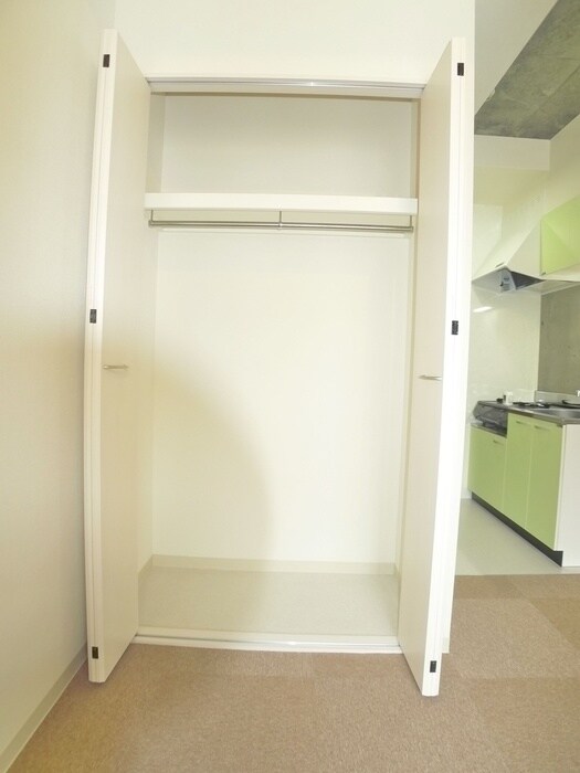 物件内観写真8　(収納)