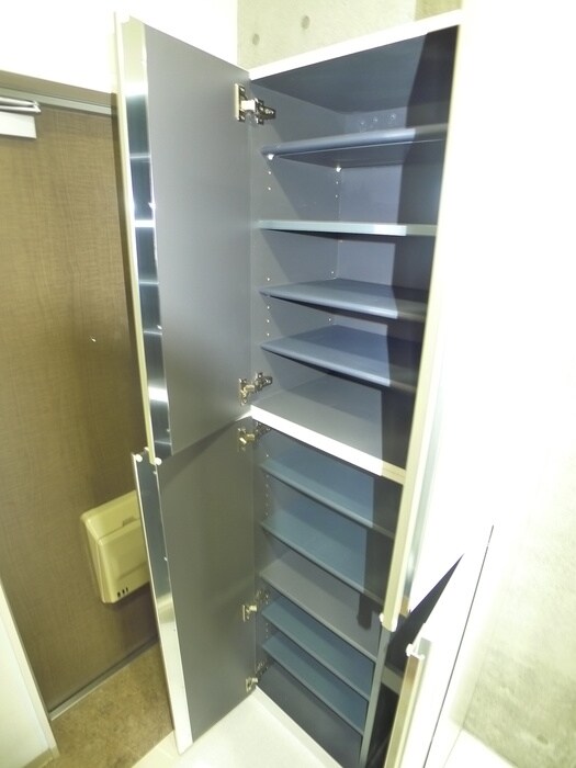 物件内観写真10　(靴箱)