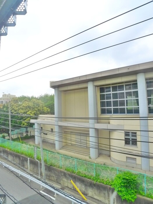 物件内観写真16　(室内からの展望)