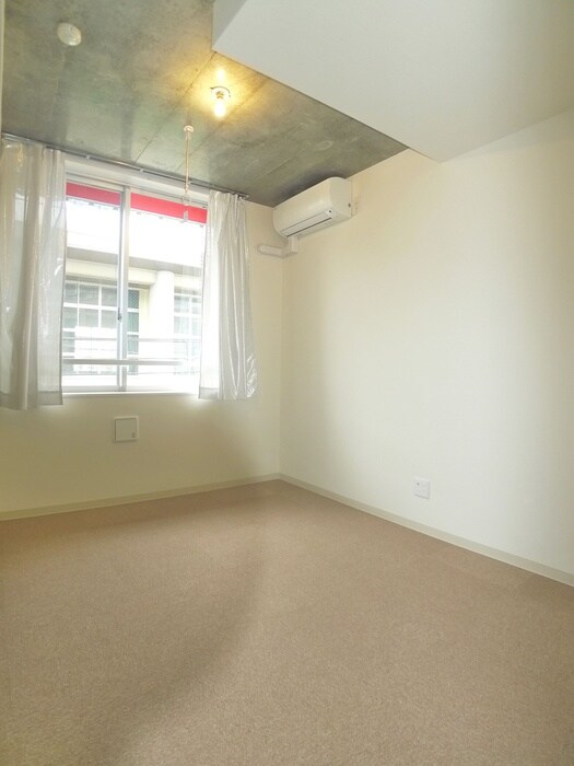 物件内観写真18　(居室)