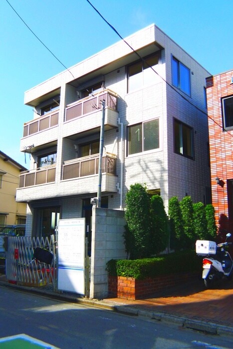 物件外観写真3　(建築中)