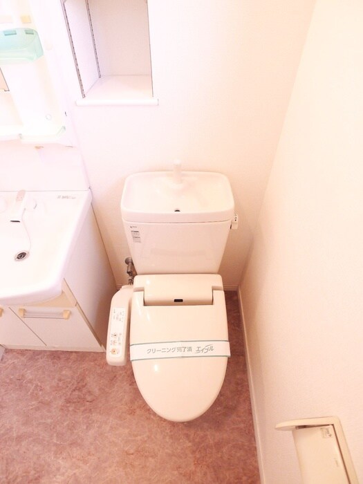 物件内観写真15　(トイレ)