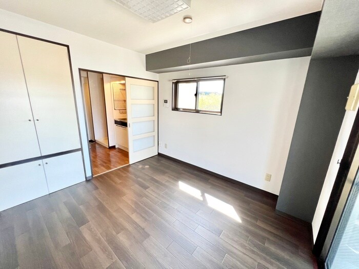 物件内観写真9　(居室)