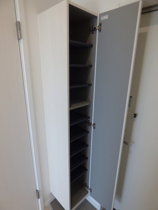 物件内観写真11　(靴箱)