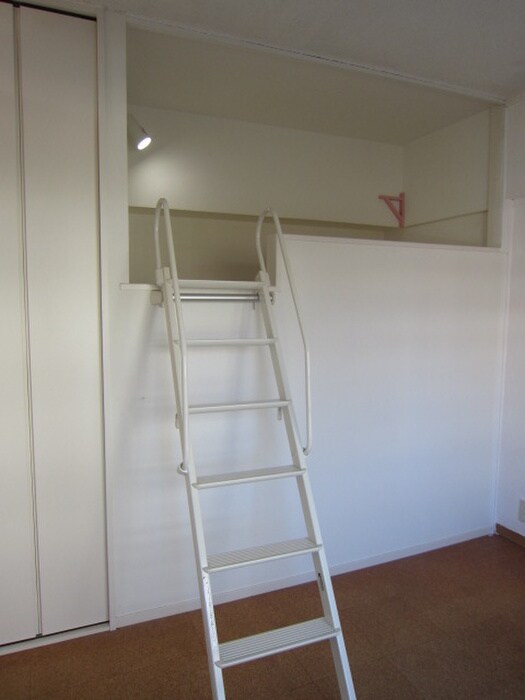 物件内観写真10　(居室)