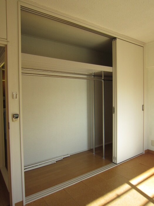 物件内観写真11　(収納)