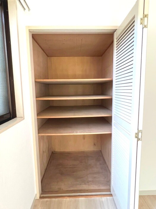 物件内観写真9　(収納)