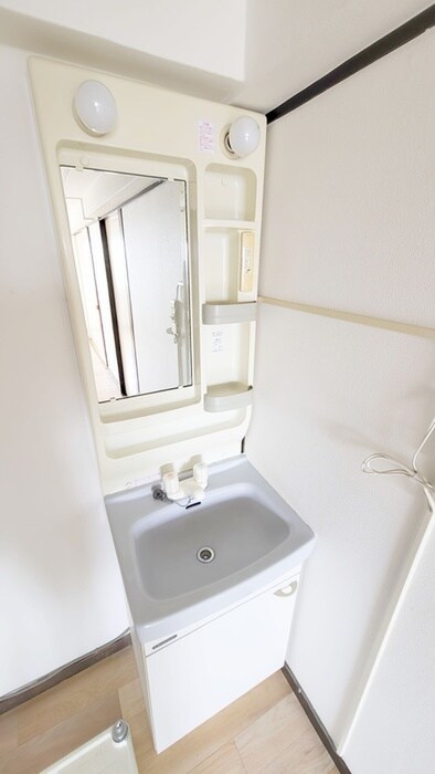 吉沢ビルの洗面