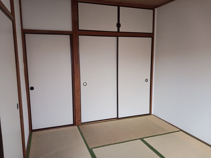 物件内観写真9　(居室)