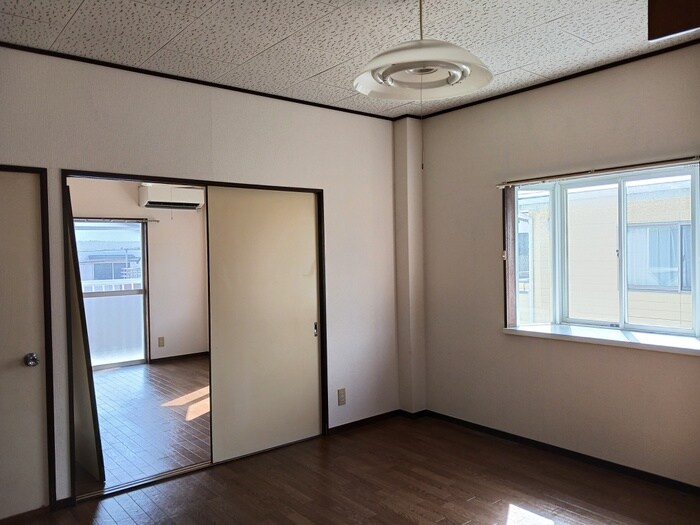 物件内観写真10　(居室)