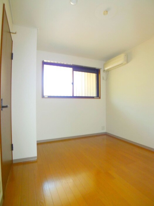 物件内観写真14　(居室)