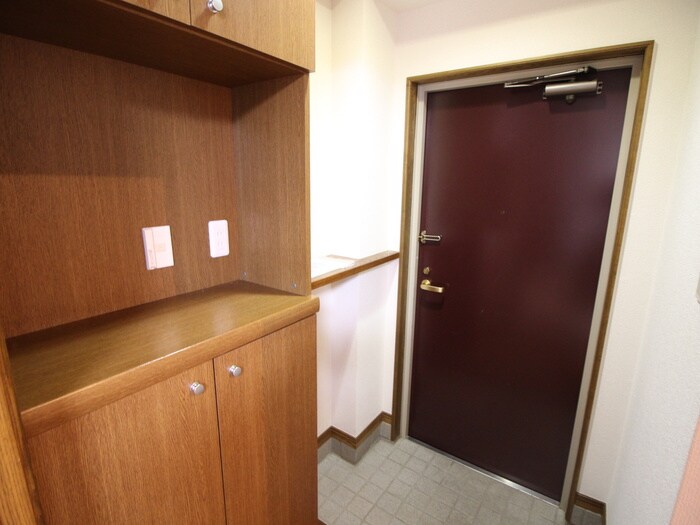 物件内観写真21　(玄関)