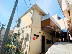 ホワイトハイム外観写真