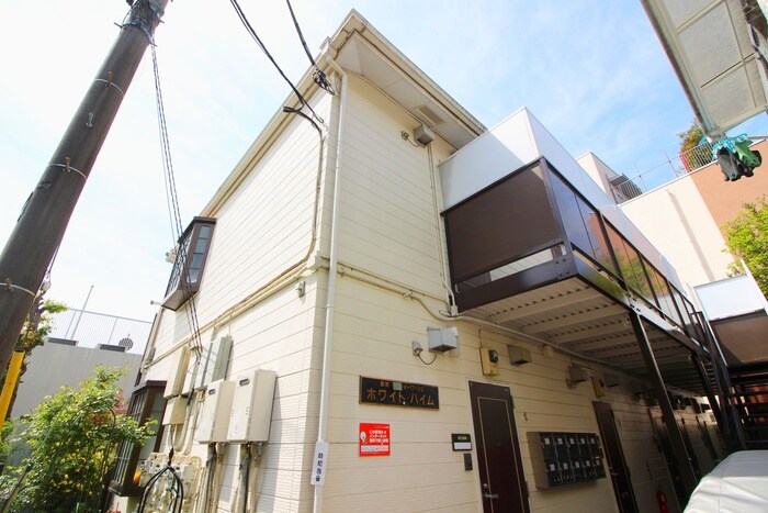 物件外観写真5　(エントランス部分)