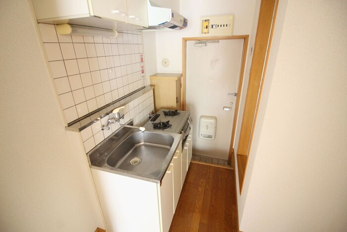 物件内観写真16　(玄関)