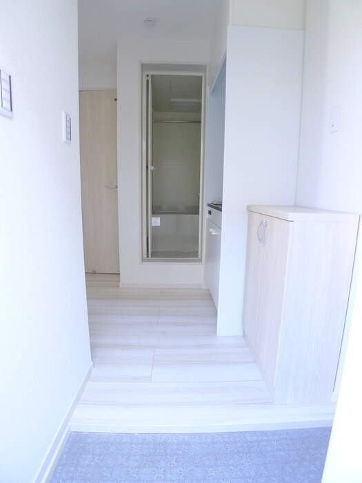 物件内観写真22　(玄関)