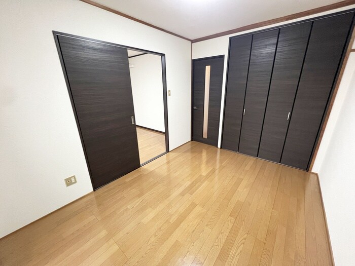 物件内観写真9　(居室)