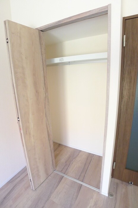 物件内観写真10　(収納)