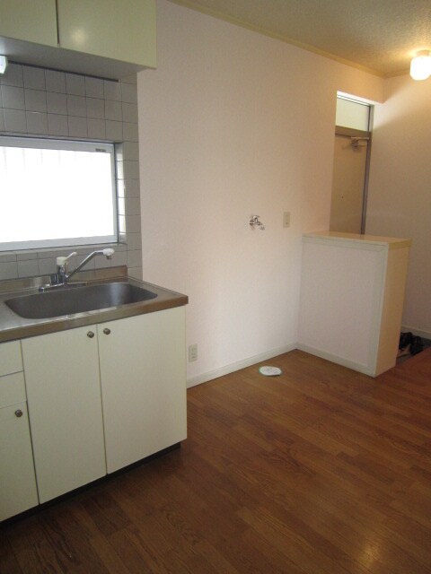 物件内観写真9　(洗濯機置場)