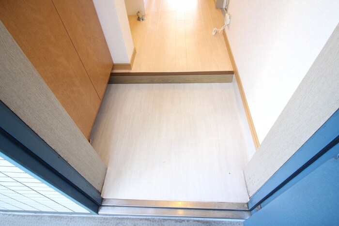 物件内観写真15　(玄関)