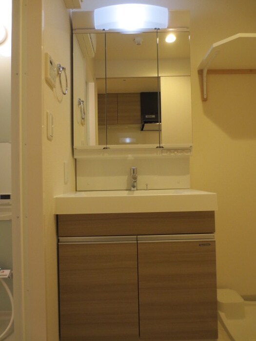 物件内観写真9　(洗面)