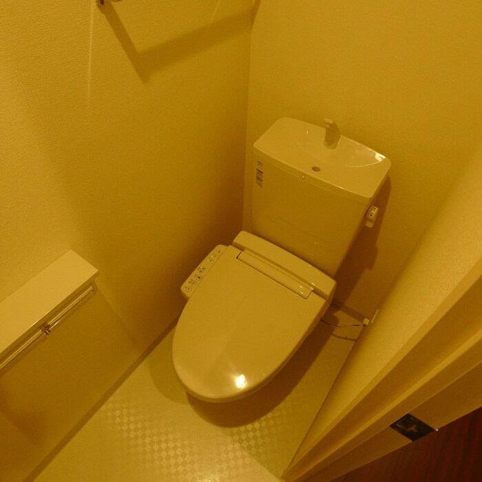 物件内観写真15　(トイレ)