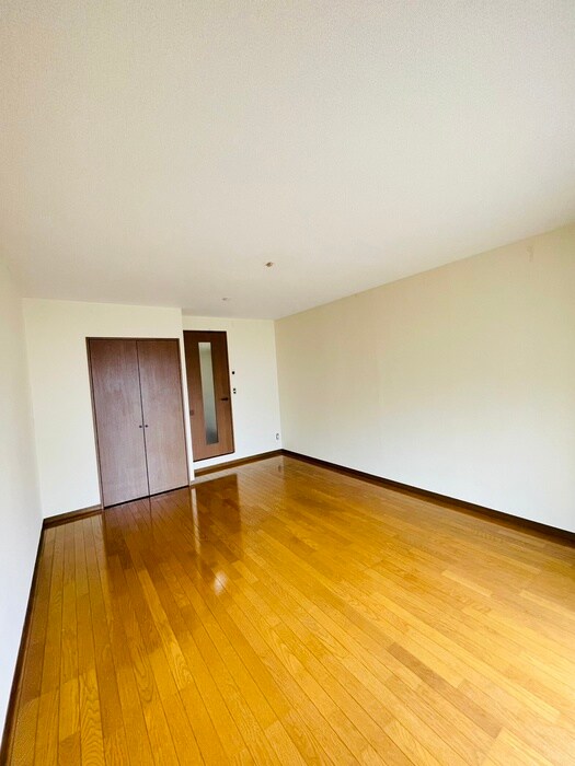 物件内観写真18　(居室)