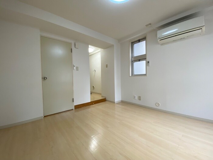 物件内観写真10　(収納)