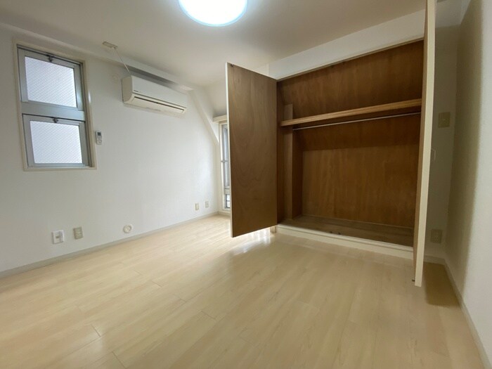 物件内観写真11　(居室)