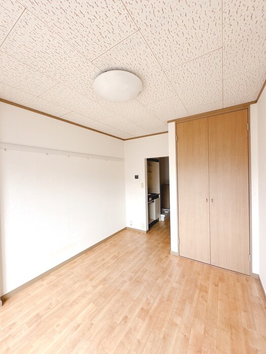 物件内観写真5　(居室)