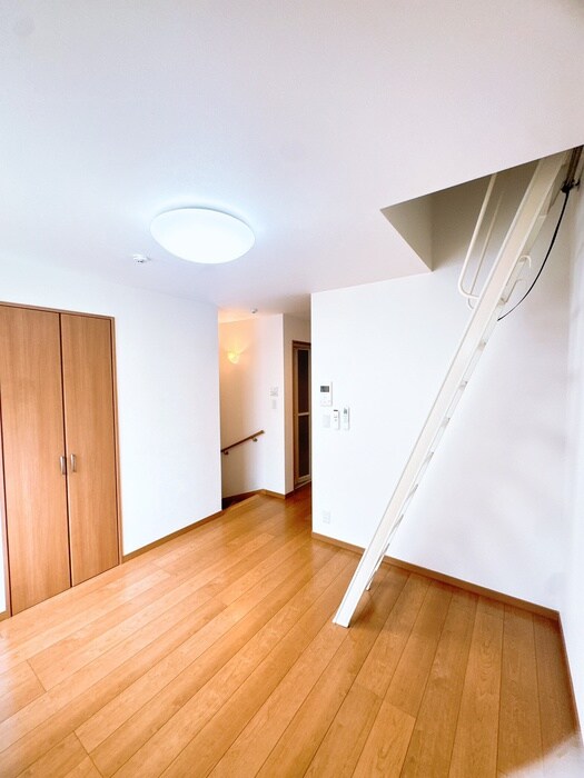 物件内観写真11　(居室)