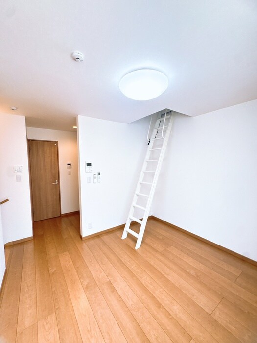 物件内観写真12　(居室)