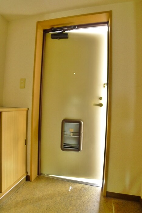 物件内観写真19　(玄関)