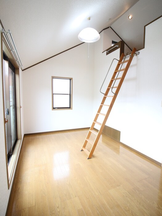 物件内観写真9　(居室)