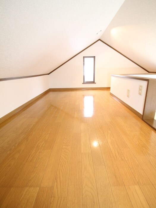 物件内観写真11　(ロフト)