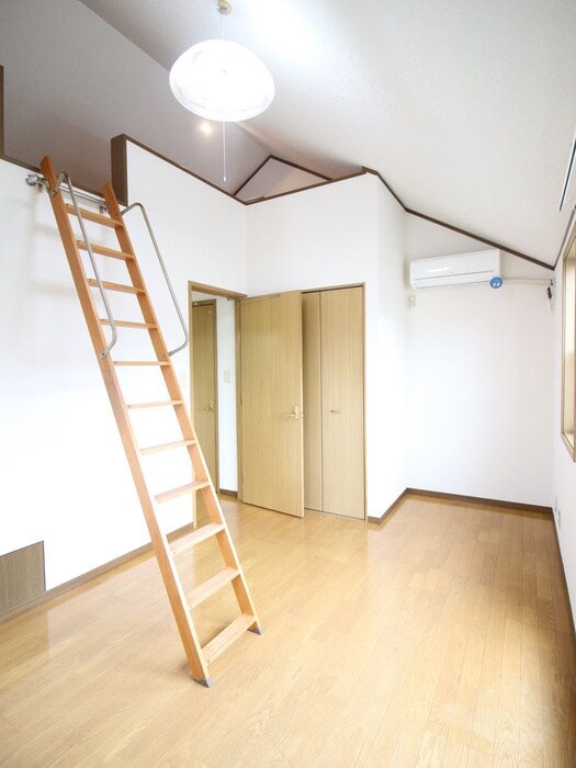 物件内観写真19　(居室)