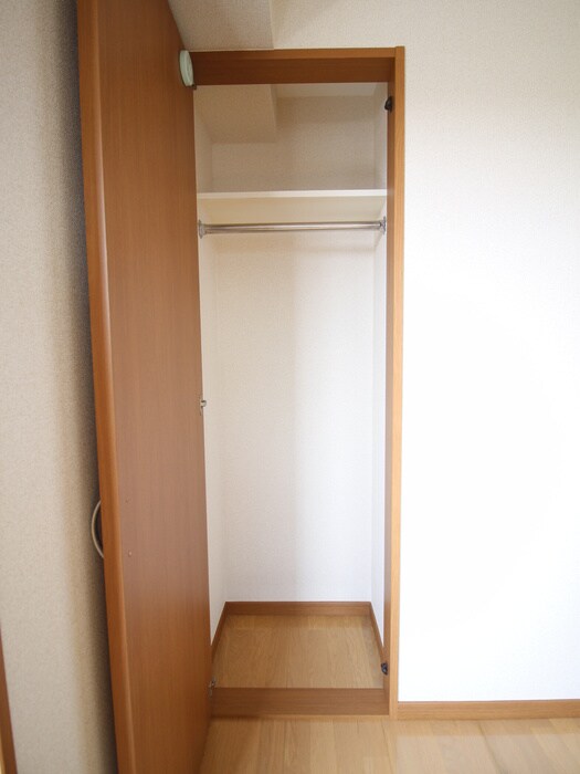 物件内観写真16　(収納)