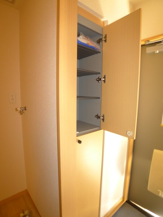 物件内観写真5　(靴箱)