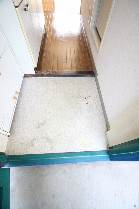 物件内観写真16　(玄関)