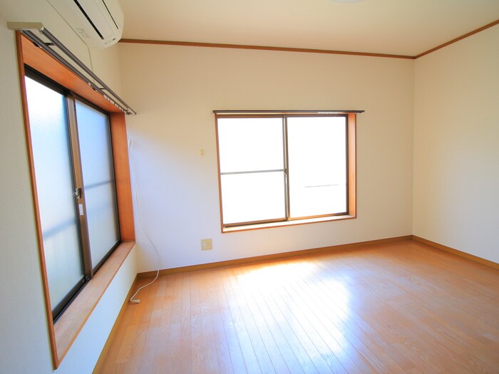 物件内観写真13　(収納)