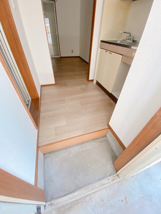 物件内観写真21　(玄関)