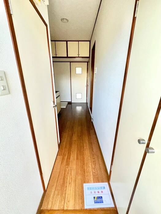 物件内観写真17　(玄関)