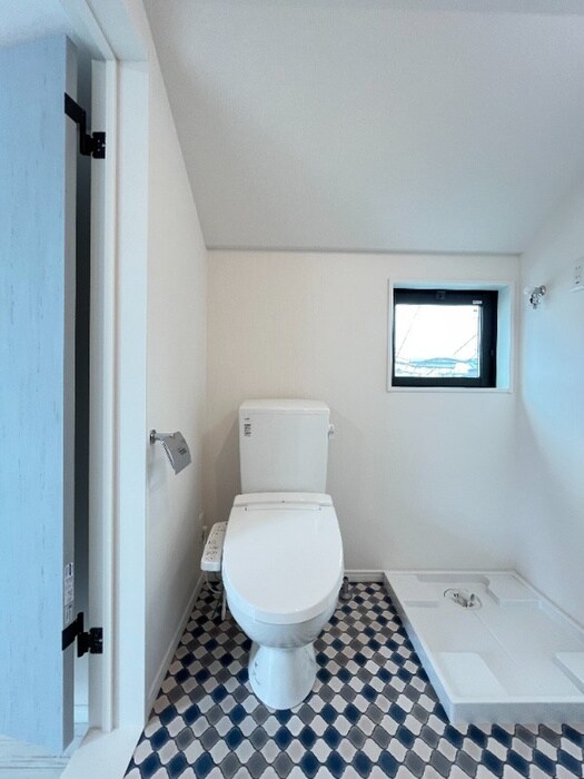 物件内観写真14　(トイレ)