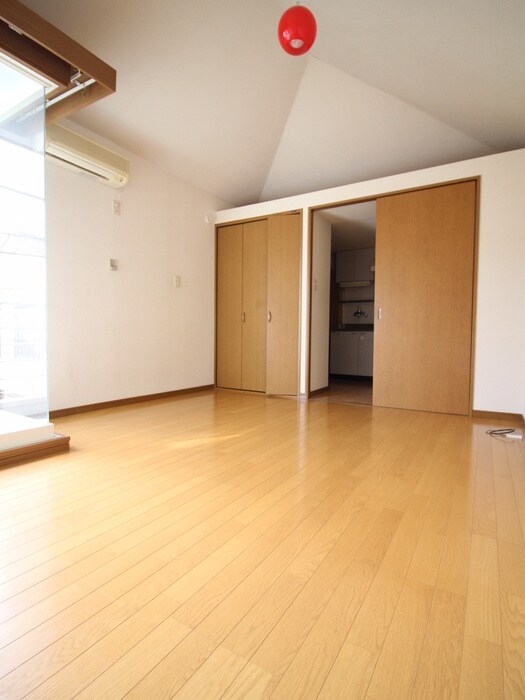 物件内観写真6　(居室)