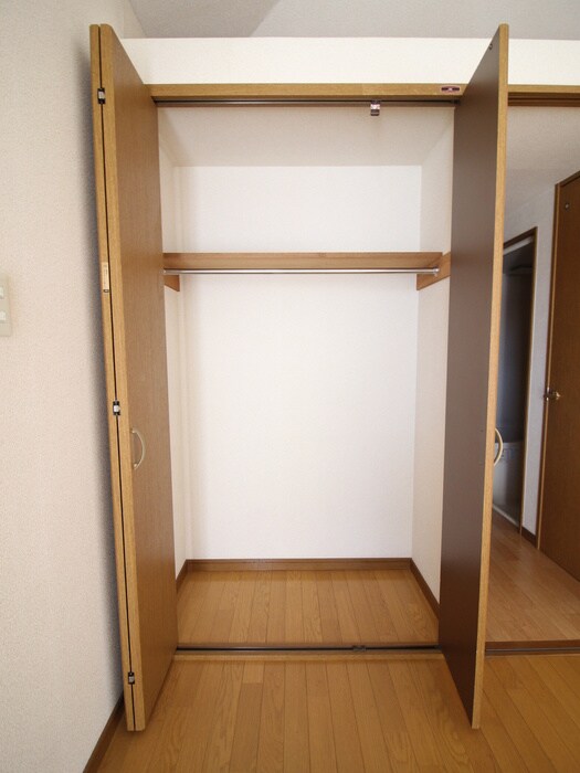 物件内観写真7　(収納)