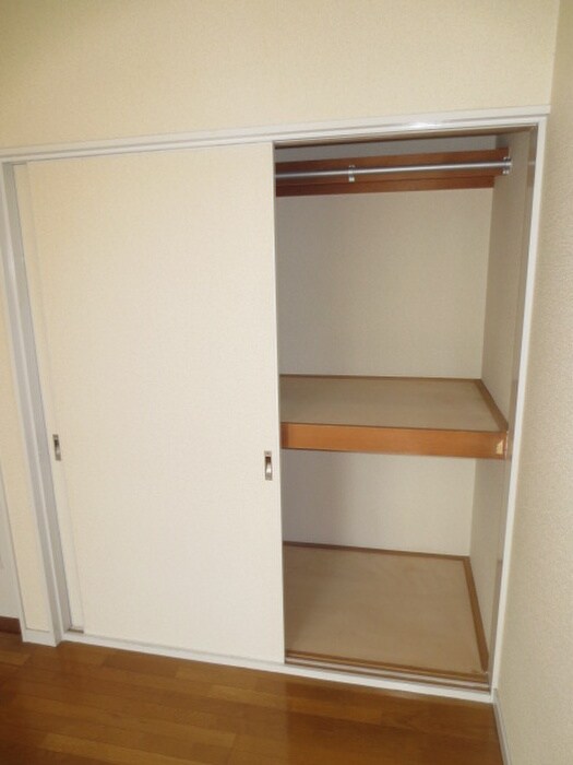 物件内観写真7　(収納)