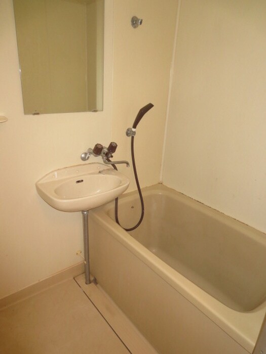 物件内観写真9　(バス／シャワールーム等)