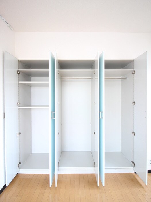 物件内観写真11　(収納)