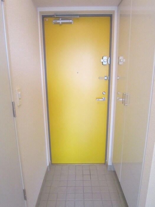 物件内観写真16　(玄関)